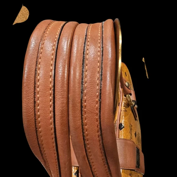 MCM Vintage Visetos Printed Shoulder Bag - Cognac - Picture 8 of 10